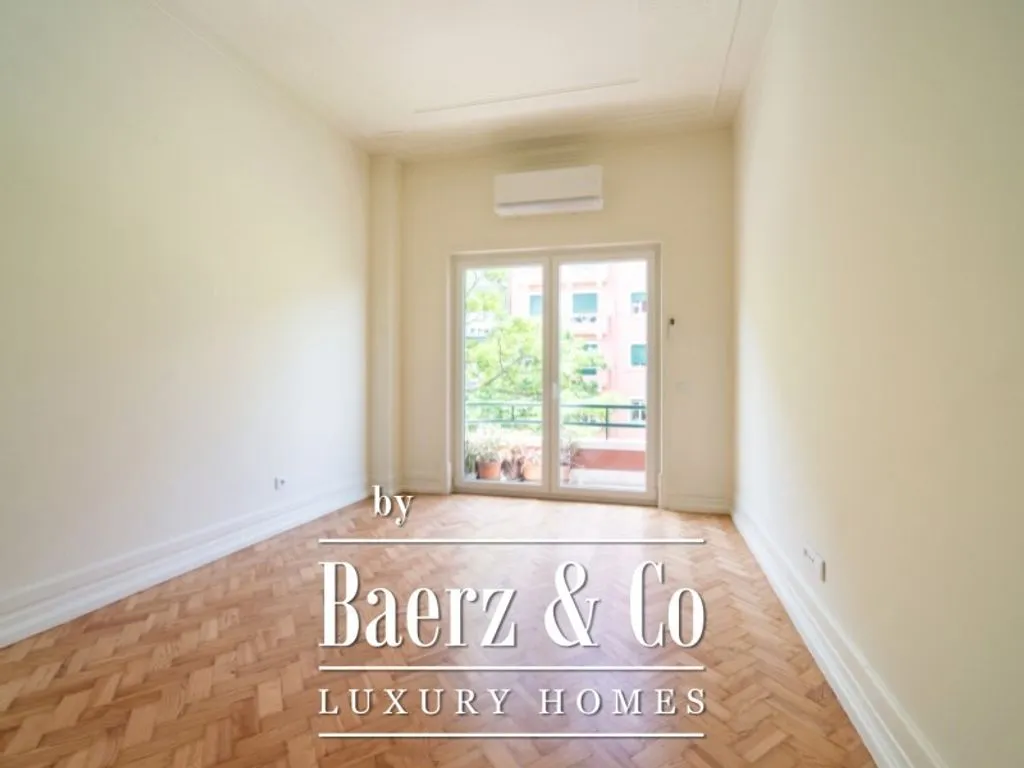 Pièces - Renovated Apartment with River View in Lisbon