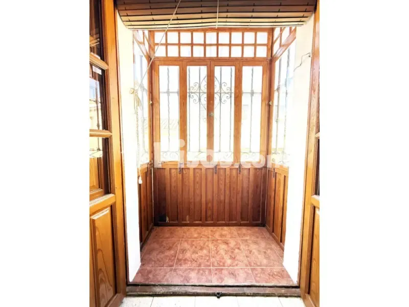 Esik - Historic House with Potential in Puente Genil
