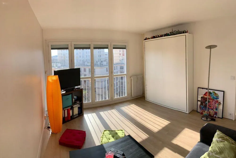 Elutuba - Studio with Metro Access in Ivry-sur-Seine
