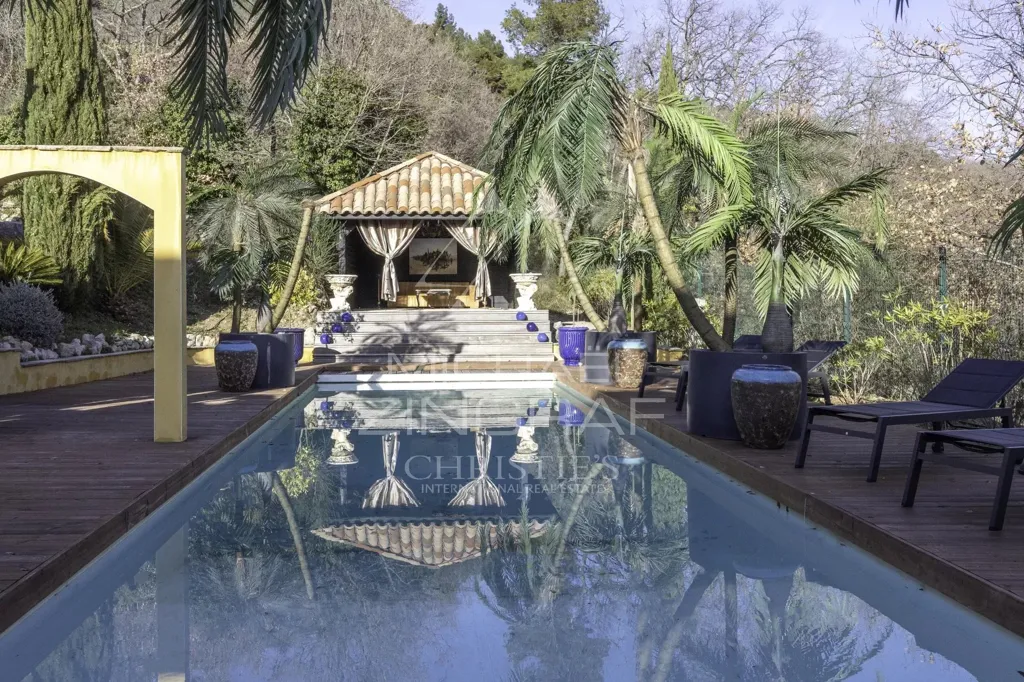 Piscine - Villa historique avec vue panoramique près du village