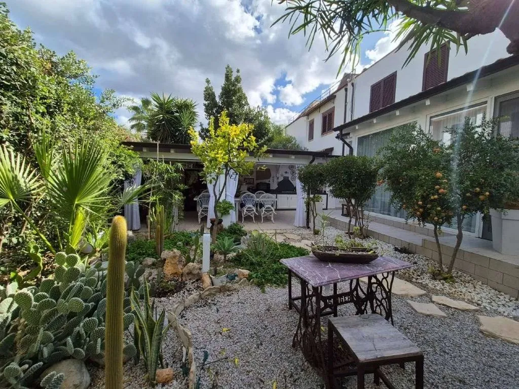 Jardin - Luxury Villa with Pool in Carini, Palermo