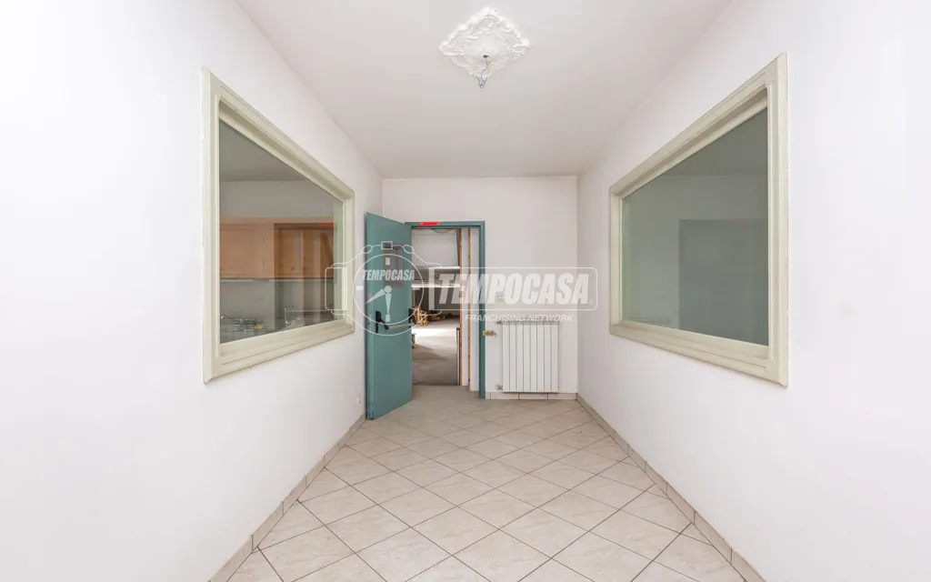 Esik - Bifamiliar Villa with Private Garden in Caprie