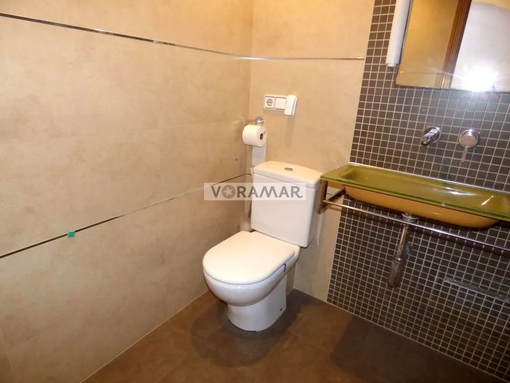 Vannitoad - Luxury Villa with Seafront Access in Valencia