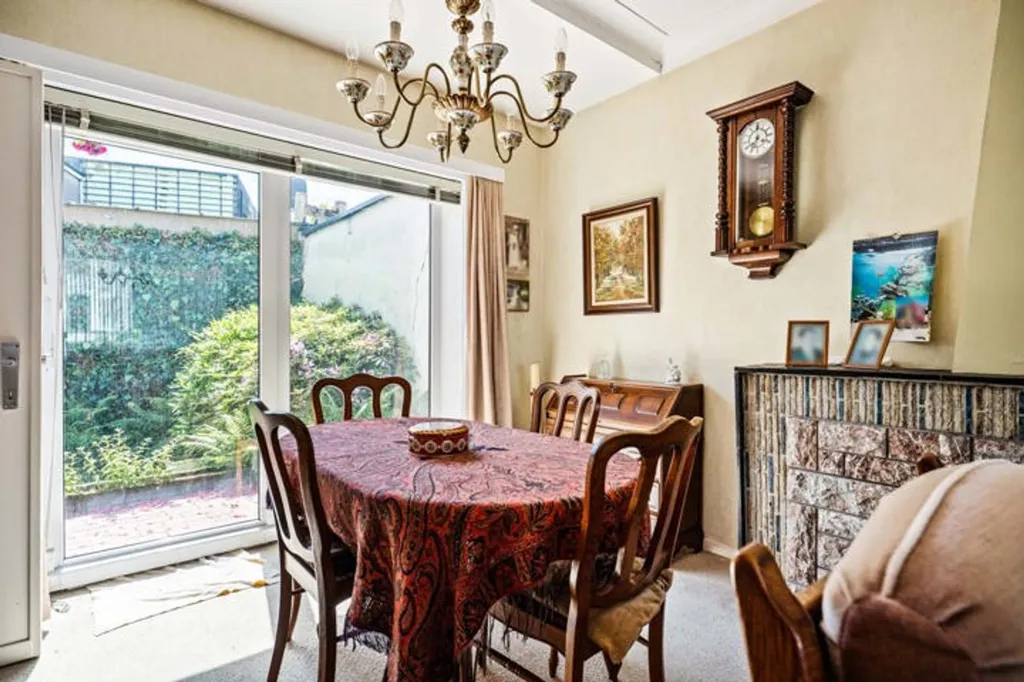Salle à manger - Maison avec Terrasse et Garage à Ekeren, Anvers