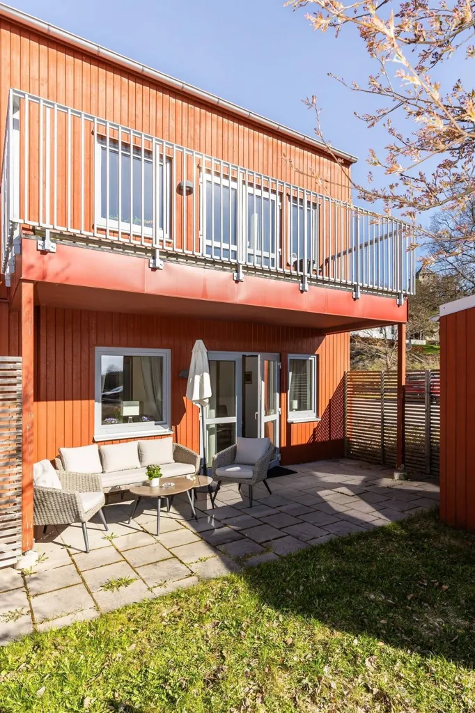 Terrass - Modern Flat with Garden in Strängnäs
