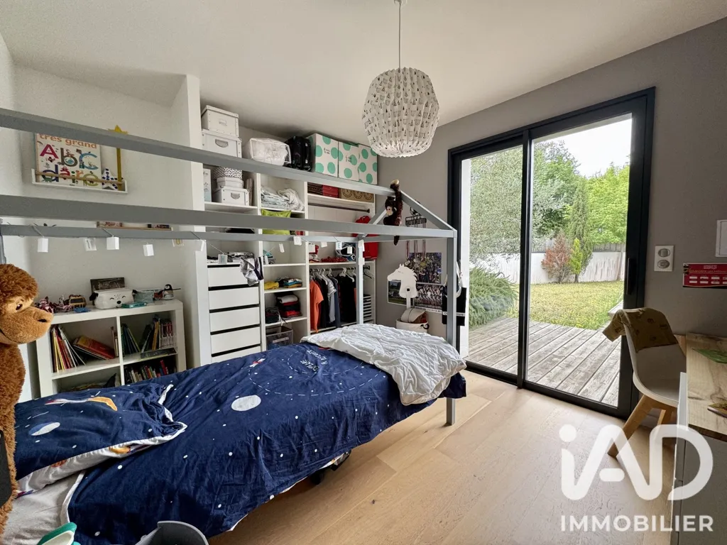 Chambres - Maison avec Piscine Chauffée à Cadaujac