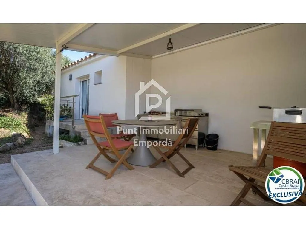 Terrazza - Chalet with Pool in Palau-Saverdera