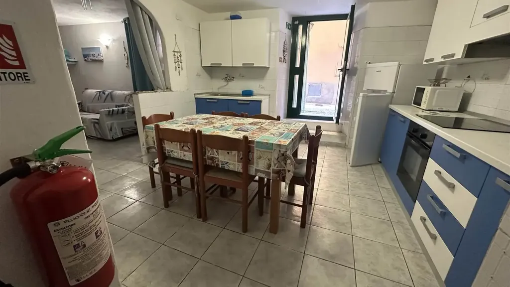 Söögituba - Beachfront Apartment in Borgo Saraceno, Finale Ligure