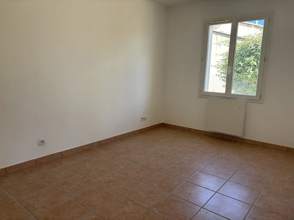 Toad - Traditional House with Garage in Lorgues