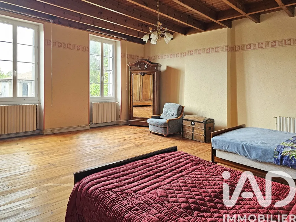 Chambres - Maison de Maître avec Dépendances à Migron