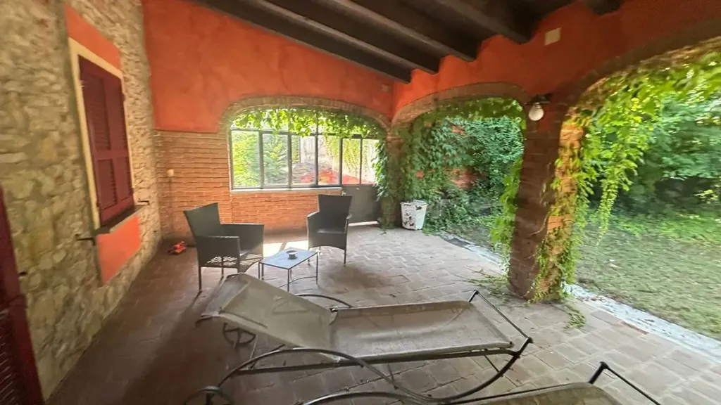 Terrass - Restored 19th Century Villa with Pool in Golferenzo