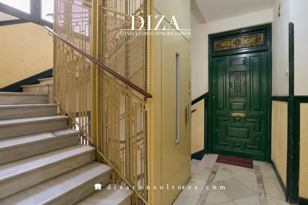 Entrée - Luxury Apartment in Madrid