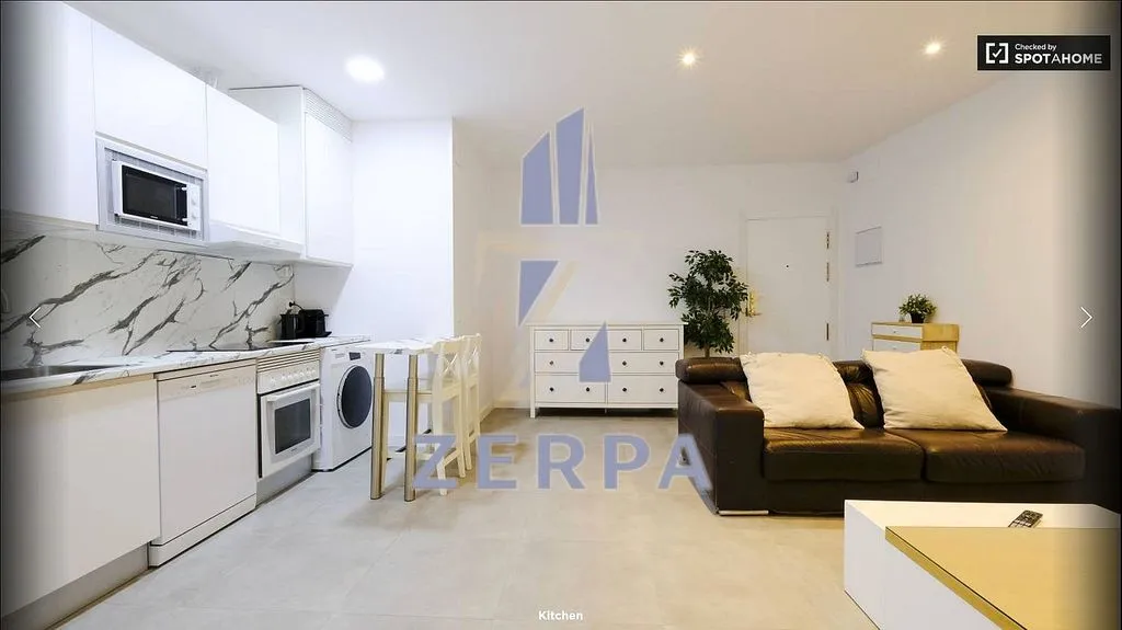 Cuisine - Modern Flat with Balcony in Malasaña
