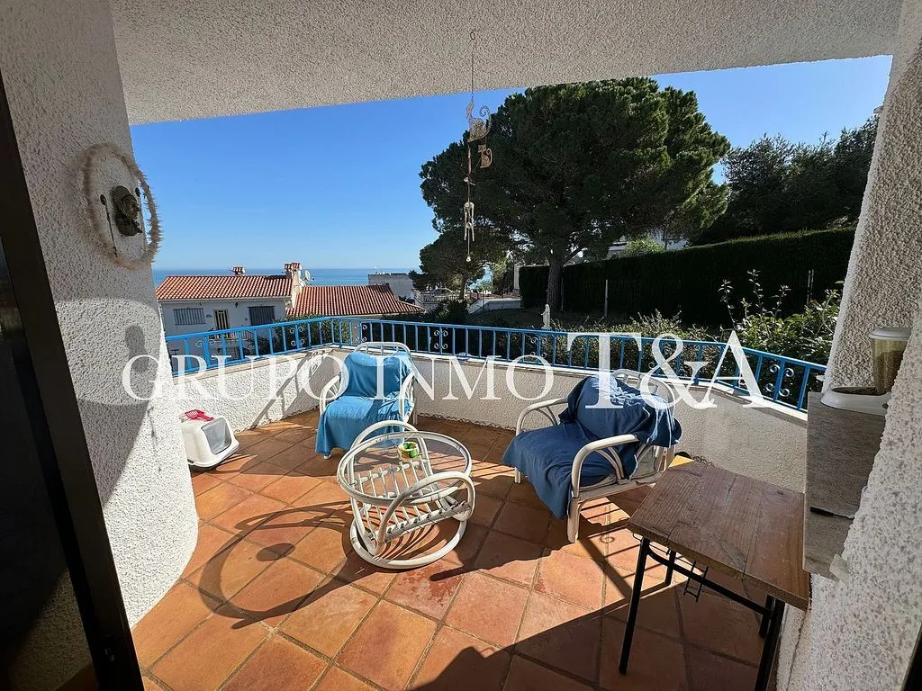 Terrass - Chalet with Pool and Sea View in Las Atalayas