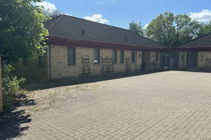 Extérieur - Commercial Property with Large Yard in Holbæk