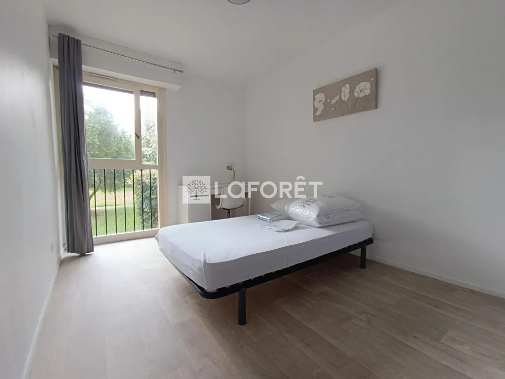 Chambres - Appartement Meublé avec Balcon à Pessac
