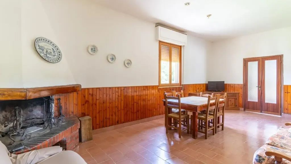 Söögituba - Villa with Garden in Sovigliana, Vinci