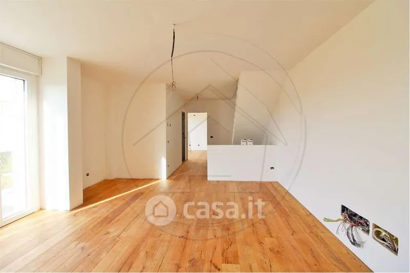 Elutuba - Contemporary Villa with Private Garden in Mariano Comense