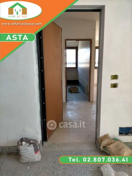 Ingresso - Three-Bedroom Apartment with Balcony in Palestro