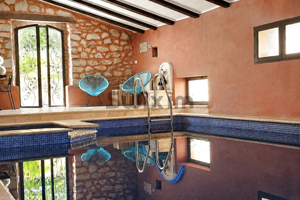 Bassein - Renovated Vineyard House with Pool in Lédignan