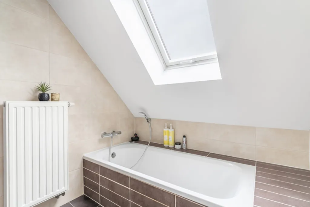 Bagni - Duplex with Terraces in Ottignies-Louvain-La-Neuve