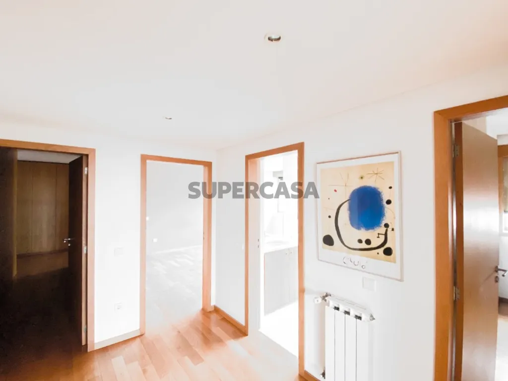 Esik - Duplex T4+1 with Sea Views in Matosinhos