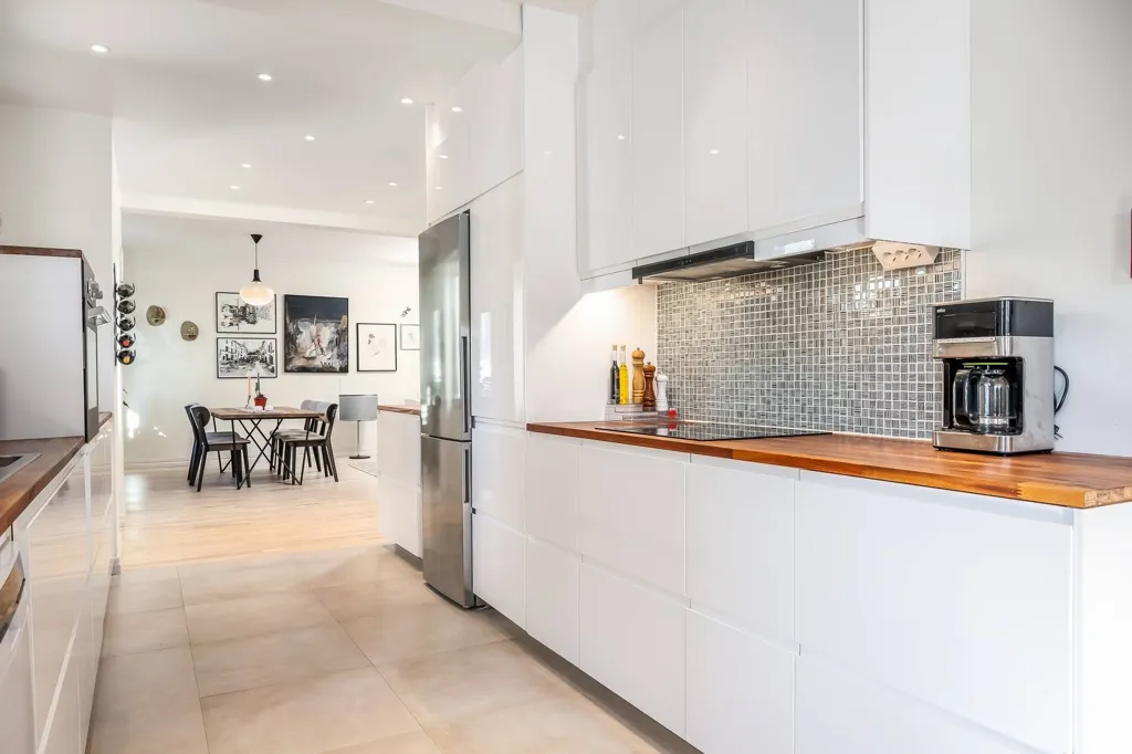Cuisine - Converted Triplex with Balconies in Norrköping