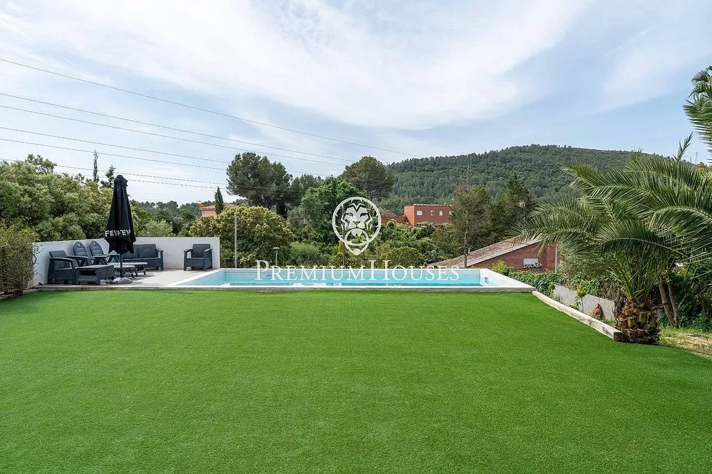Piscine - Contemporary House with Pool in Gavà