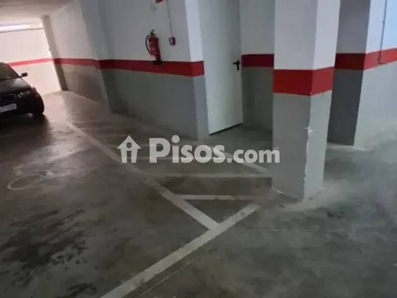 Garaaž - Spacious Flat with Garage in Mejostilla