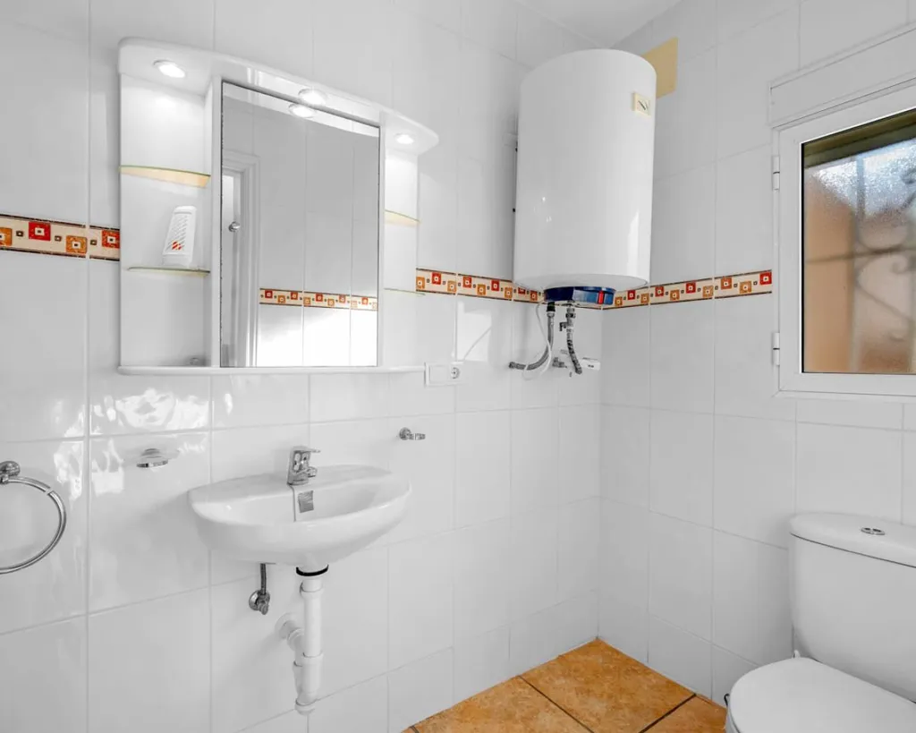 Vannitoad - Seven-Bedroom Villa with Pool in Ciudad Quesada