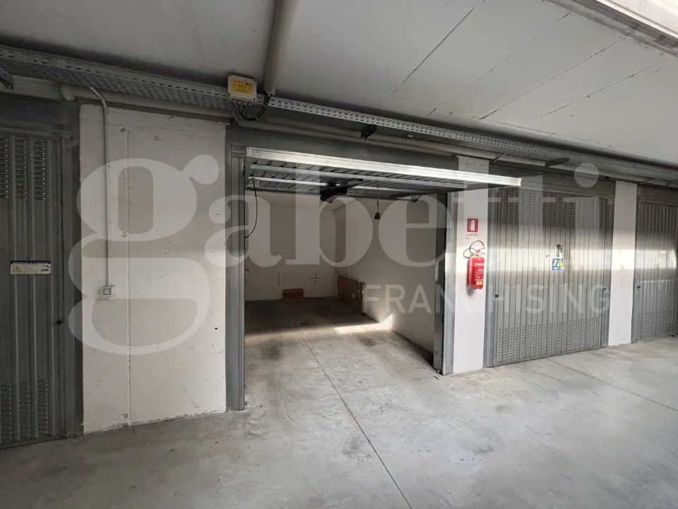 Garaaž - Automated Garage in Bologna