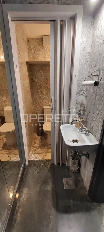 Bagni - Commercial Space with Display in Zagreb Centre