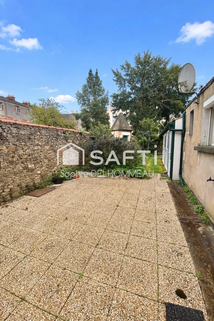 Aed - Charming Townhouse in La Roche-sur-Yon