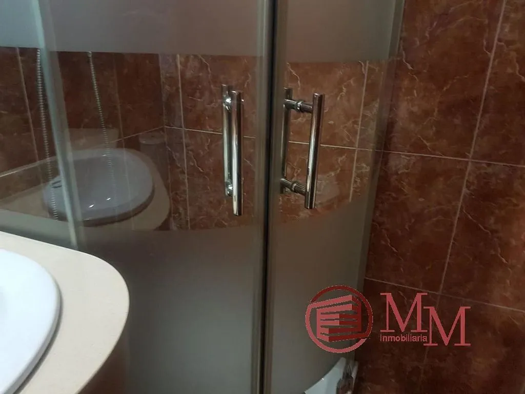 Salles de bain - Air-Conditioned Flat in City Centre
