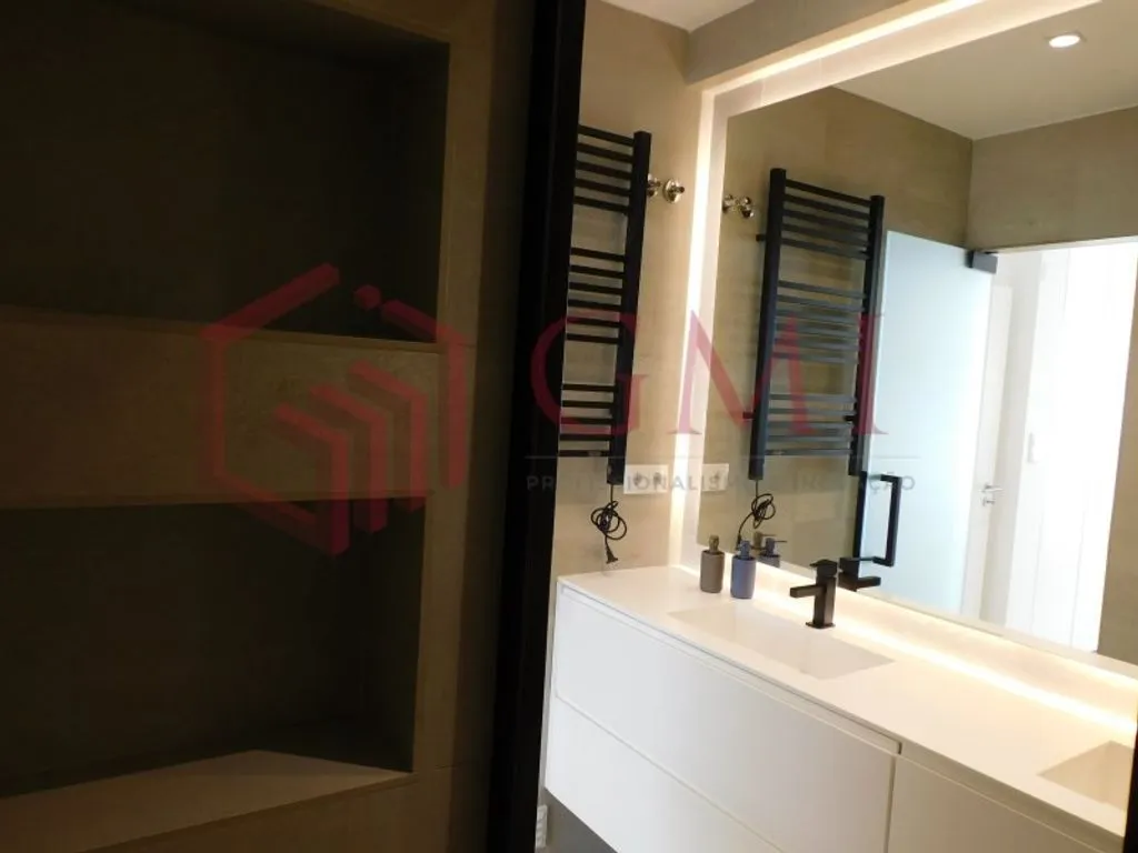 Salles de bain - Luxury Flat with Private Box in Loures