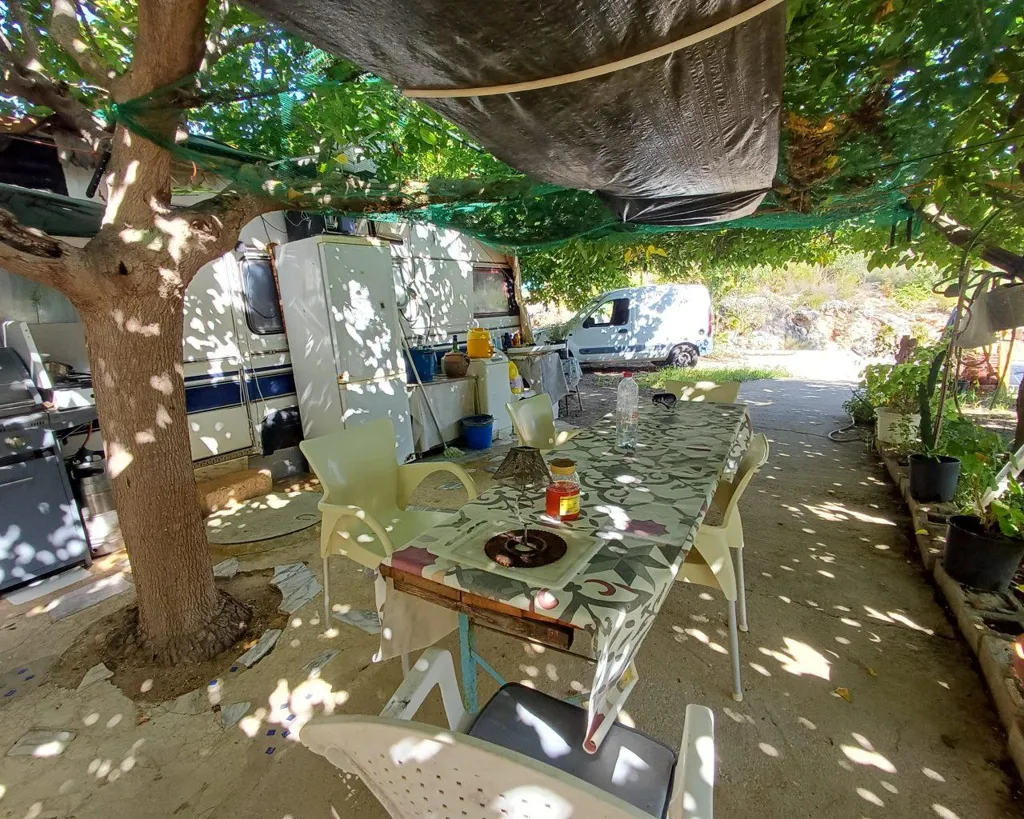 Terrasse - Country Property with Hostel Potential in Oliva