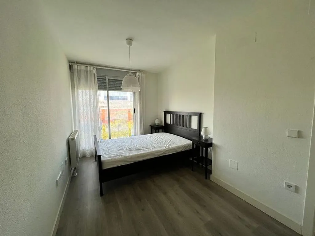 Chambres - 1-Bedroom Flat with Terrace in Carabanchel