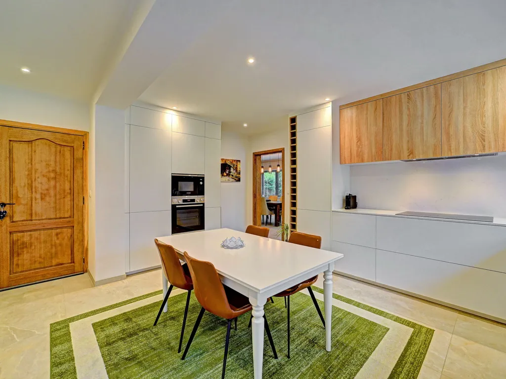 Söögituba - Fully Renovated Semi-Detached House in Tervuren