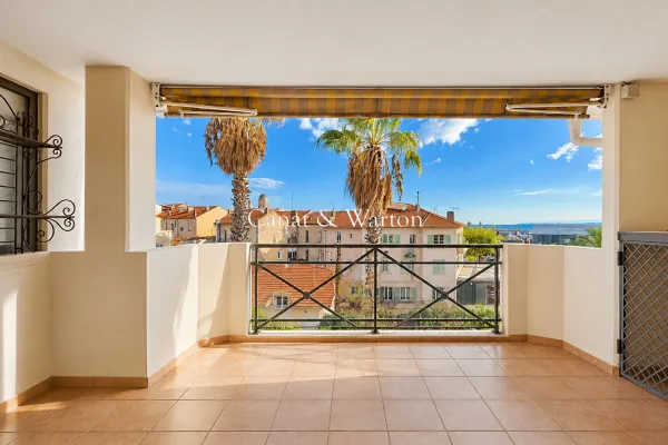 Rõdu - Top-Floor Seaside Apartment with Terrace
