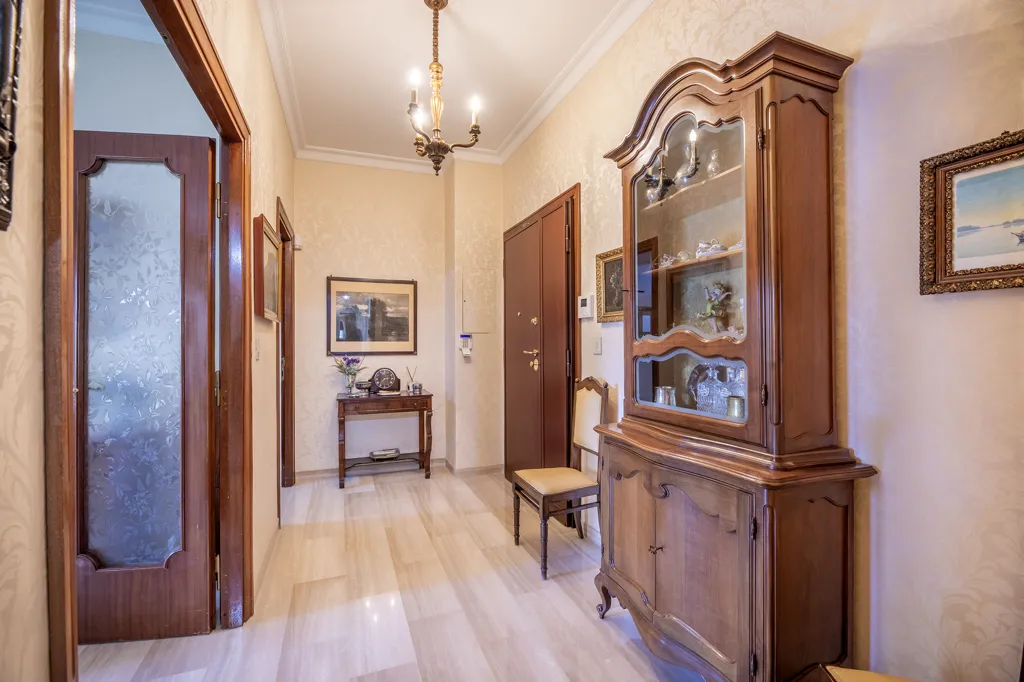 Ingresso - Apartment with Terrace in Talenti, Rome