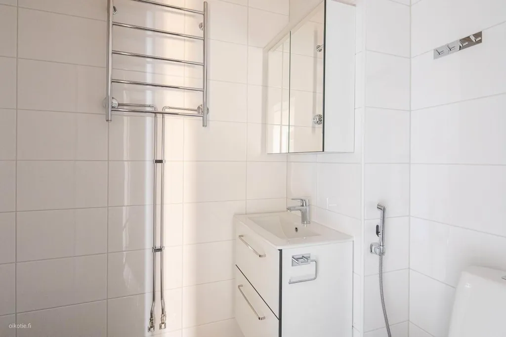 Salles de bain - Corner Flat with Balcony in Kerava