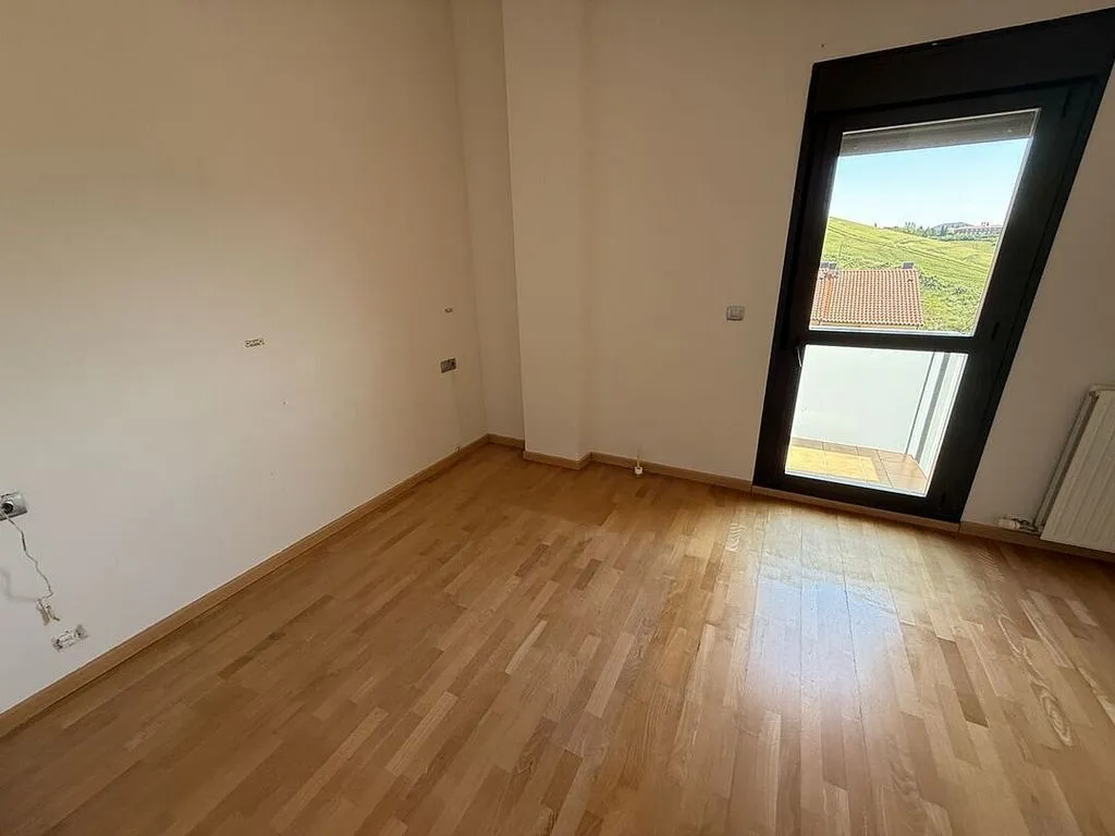 Pièces - Duplex with Pool in Esteribar