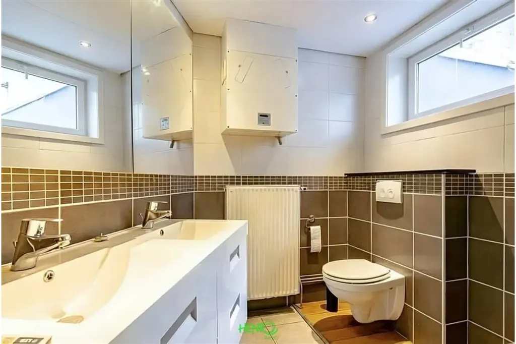 Salles de bain - Appartement Rénové avec Terrasse à Tournai