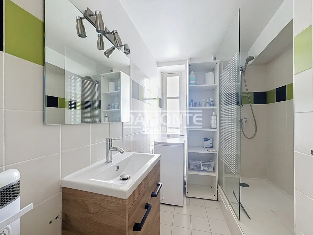 Salles de bain - Appartement T2 au cœur du bouchon à Troyes