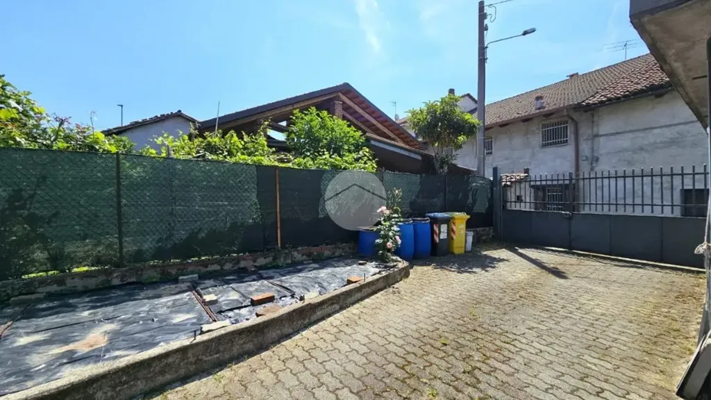Giardino - Casa indipendente con cortile a Torrazza Piemonte