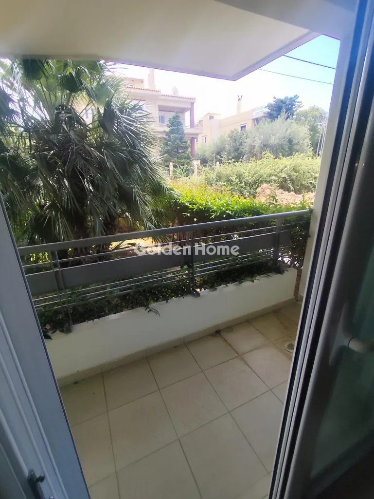 Rõdu - Bright Apartment with Sea View in Nice