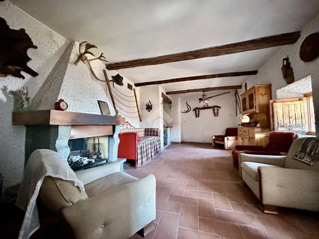 Living Room - Semi-detached House with Panoramic View in Condove