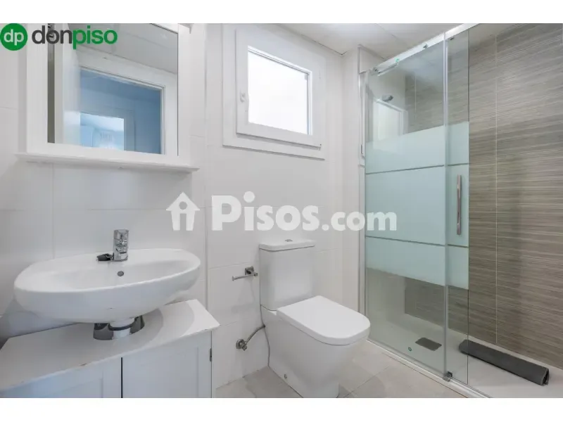 Salles de bain - Modern Flat with Sea View in Almuñécar