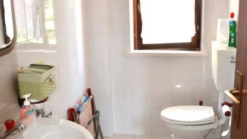 Salles de bain - Two-Level Apartment with Panoramic Terrace in Ovindoli