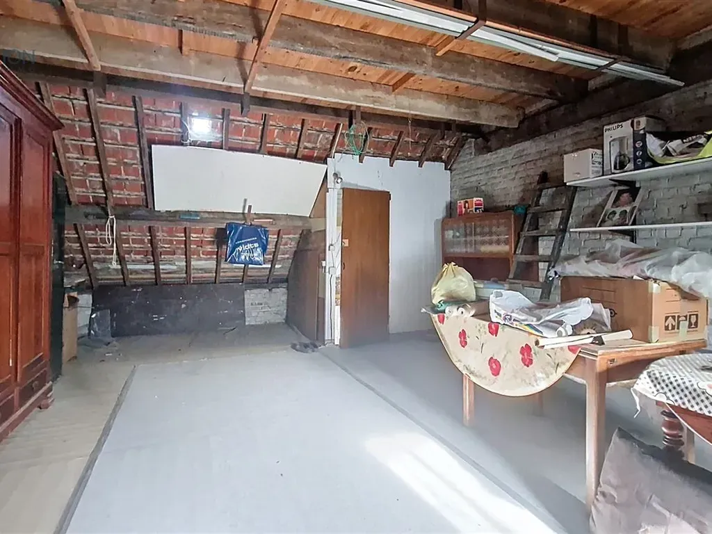 Pièces - Maison à Rénover avec Jardin à Lessines